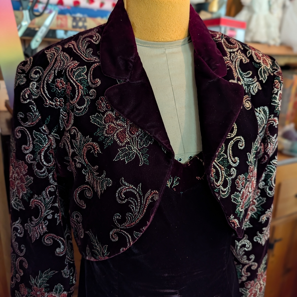 JESSICA McCLINTOCK Vintage 1990's Plum Velvet Strapless Dress Embroidered Bolero